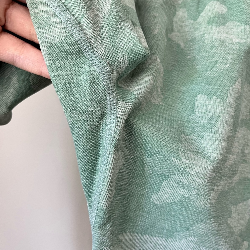 NVGTN Camo Seamless Leggings - Picture 5 of 6